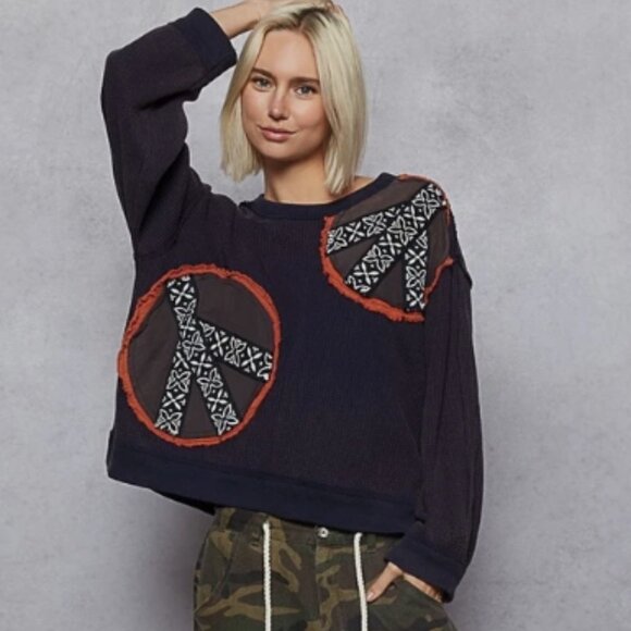 POL Tops - POL NAVY PEACE SIGN APPLIQUE THERMAL TOP